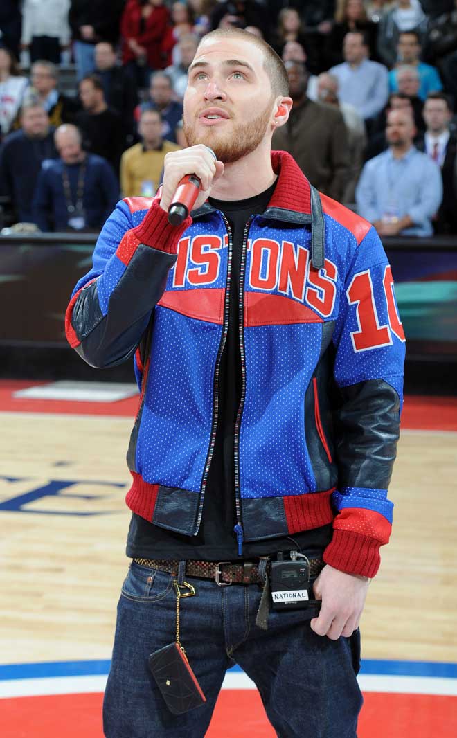 Mike-Posner-Detroit-Pistons-National-Anthem-12282011-4.jpg