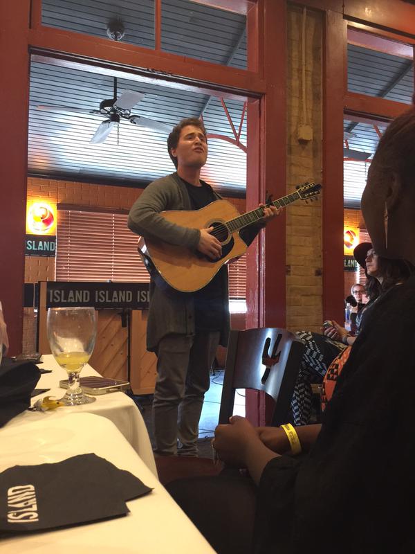 Mike Posner performing at Island Records Island Life Brunch at SXSW in Austin, TX - March 19, 2015
twitter.com/valeriahhhhhh
