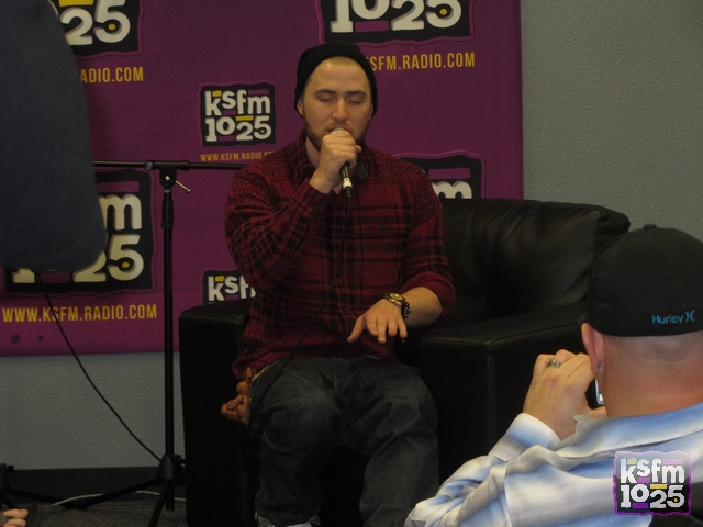 Mike-Posner-KSFM-Radio-1205-1302012-3.jpg