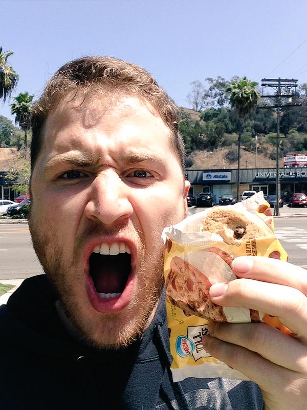 Mike Posner eating a Nestle's Toll House Chocolate Chip Cookie Sandwich in Los Angeles, CA May 5, 2015
twitter.com/MikePosner
