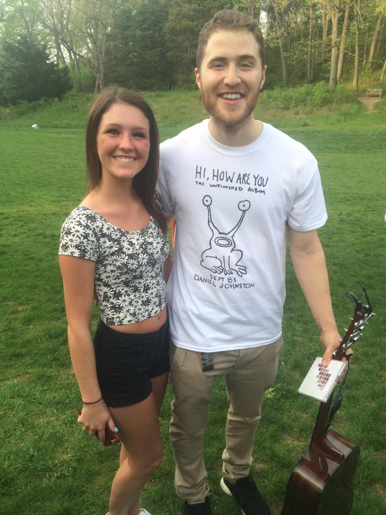 Mike Posner at Nichols Arboretum in Ann Arbor, MI May 9, 2015
twitter.com/Jamie_Nowicki
