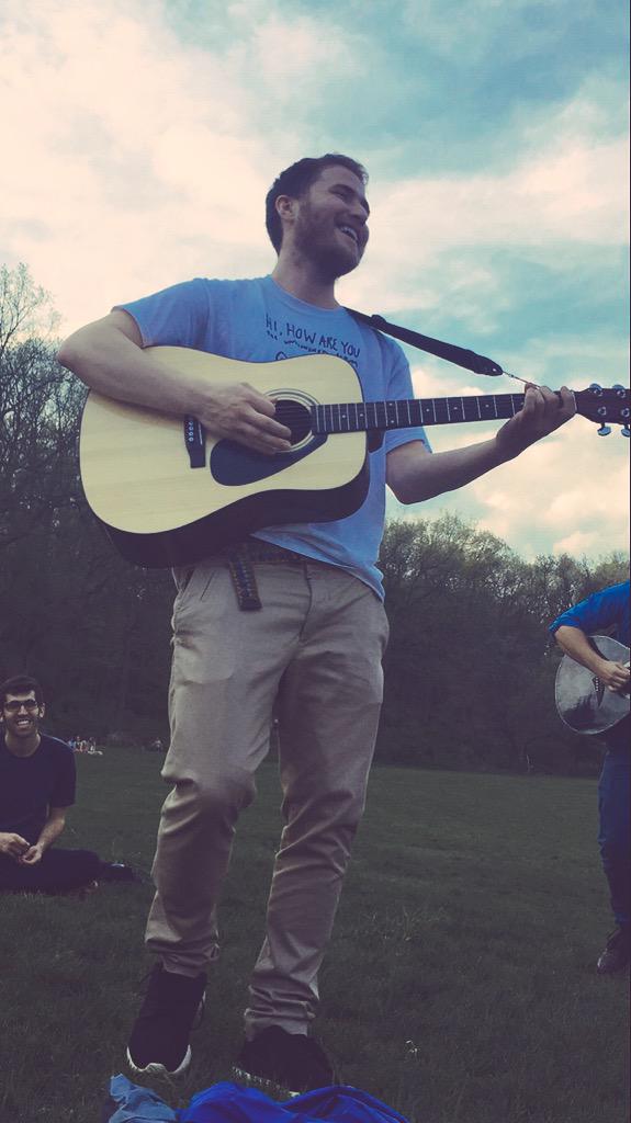 Mike Posner performing at Nichols Arboretum in Ann Arbor, MI May 9, 2015
twitter.com/Jamie_Nowicki
