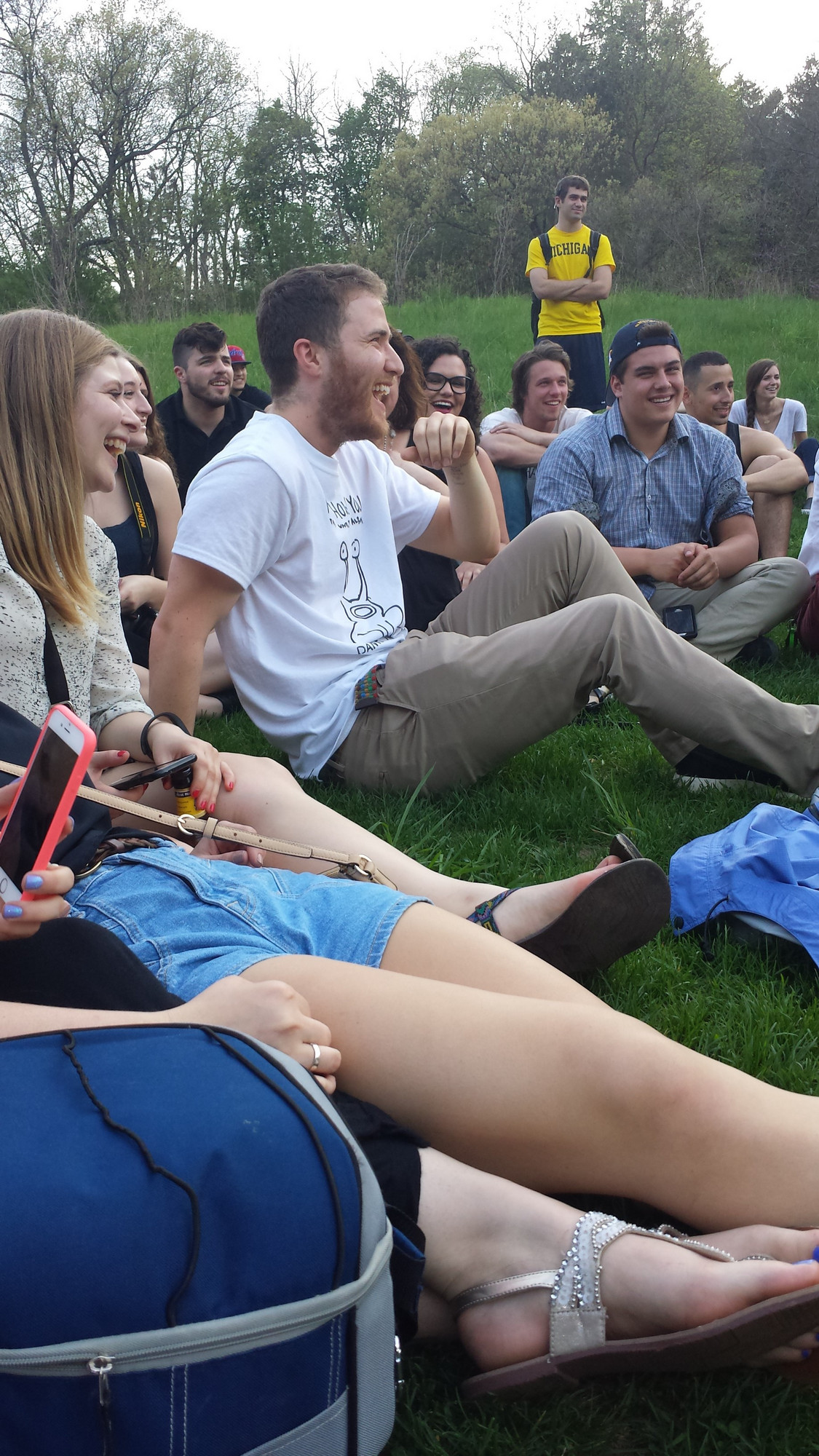 Mike Posner performing at Nichols Arboretum in Ann Arbor, MI May 9, 2015
Photo by Angel
twitter.com/ABELIEBER143
