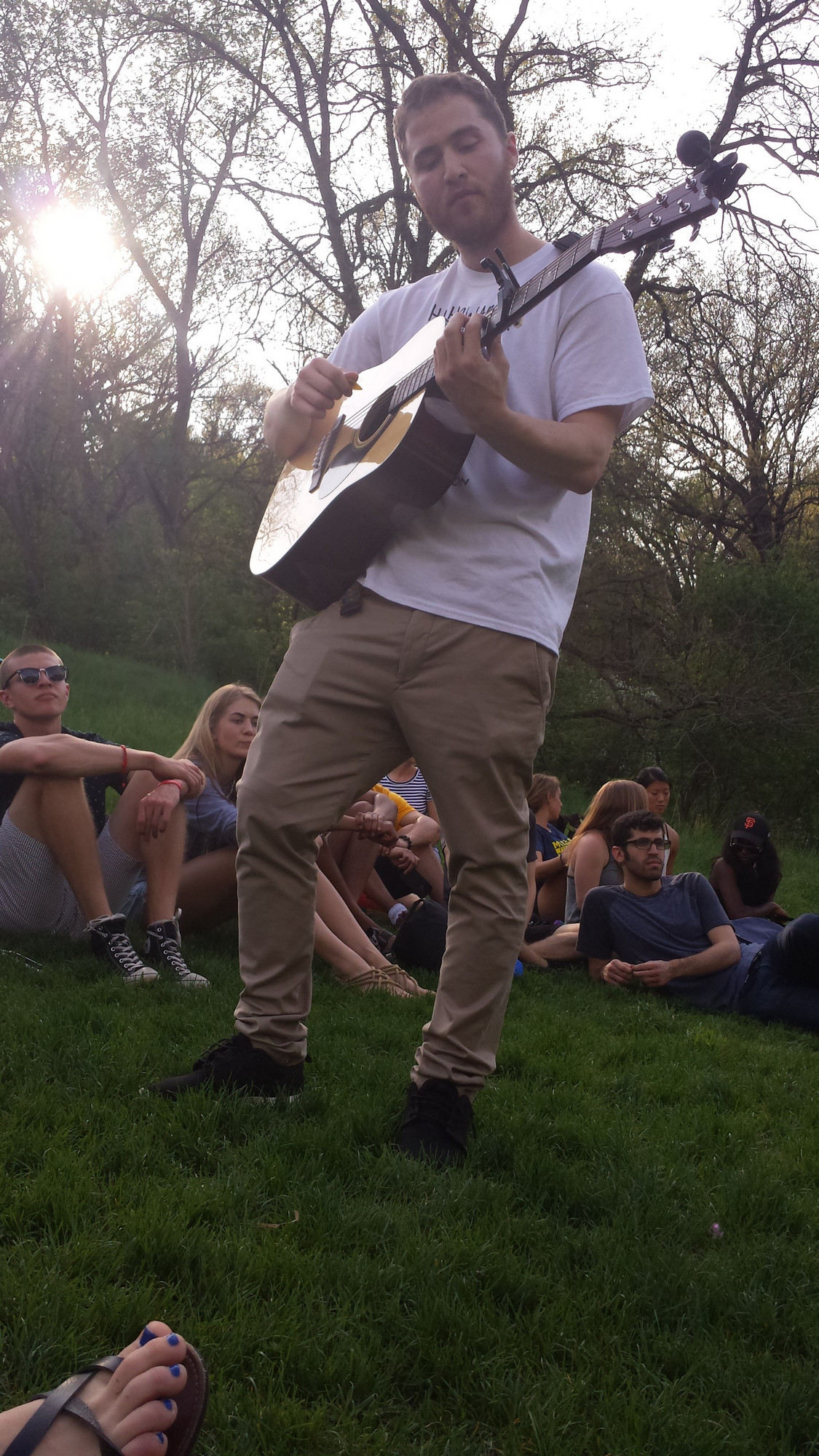 Mike Posner performing at Nichols Arboretum in Ann Arbor, MI May 9, 2015
Photo by Angel
twitter.com/ABELIEBER143
