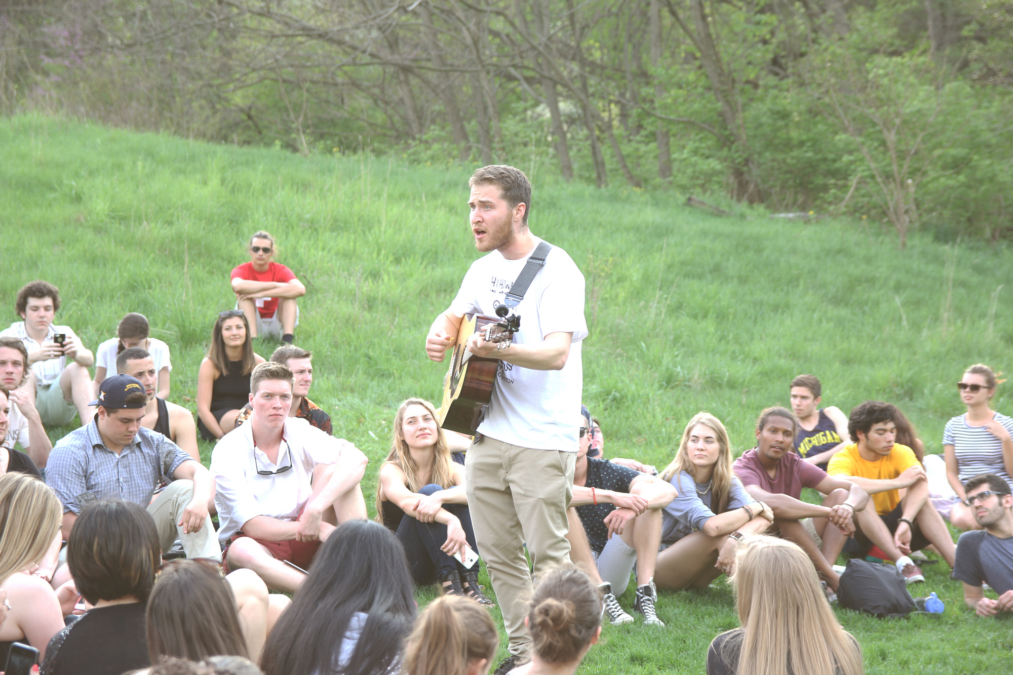 Mike Posner performing at Nichols Arboretum in Ann Arbor, MI May 9, 2015
Photo by Adrianna Velazquez
twitter.com/avelazq12
VerityMag.com
