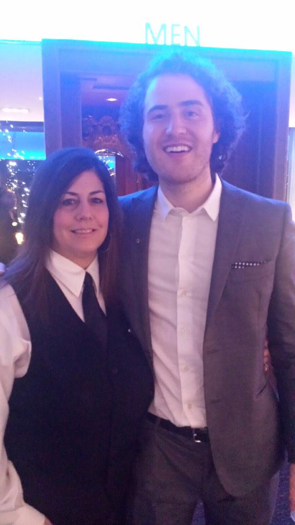 Mike Posner with a fan at his Mom's Birthday celebration at the Roostertail in Detroit, MI January 18, 2015
twitter.com/jennamostdope
