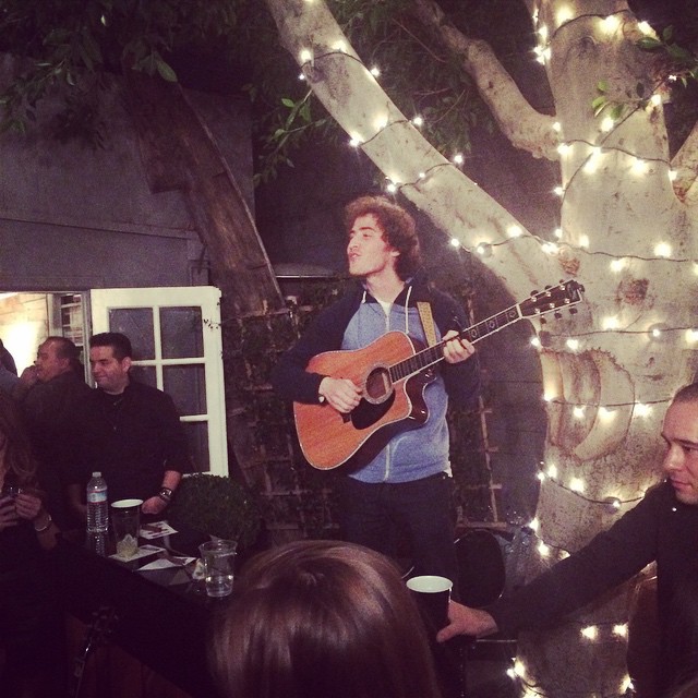 Mike Posner sings and plays guitar at the Saucey App Party in Los Angeles, CA 11/21/2014
instagram.com/theavenuewest
