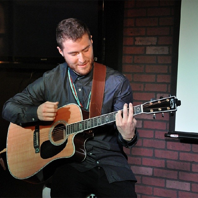 Mike Posner at Power 98.3 FM - Phoenix, AZ 1/23/14
Instagram @looksgoodtome_
