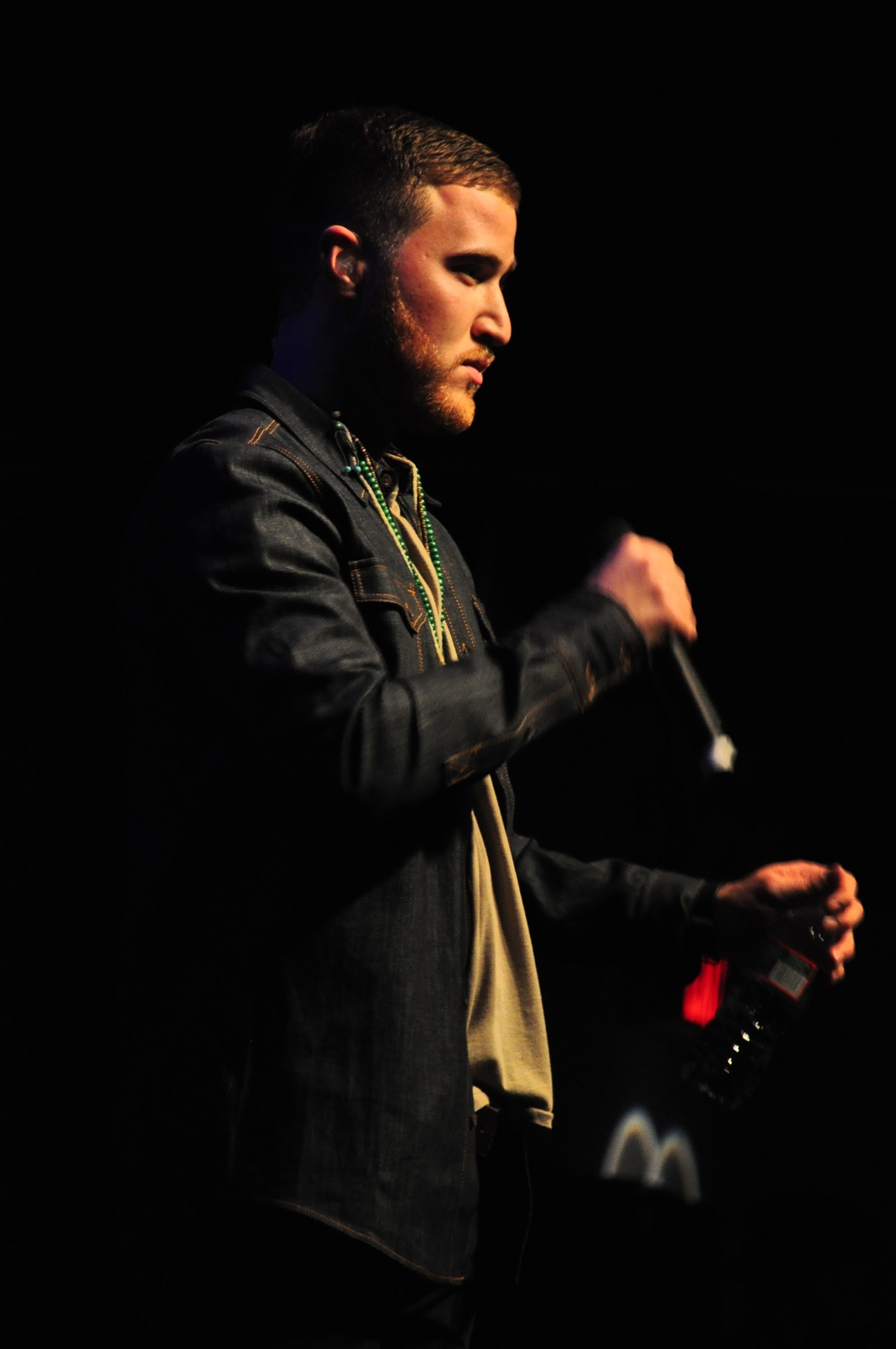 Mike Posner performing "LA Story" at 92.3 NOW's 'One Night Stand' 5/1/13
Photo by Tiffany M Chao
tiffanymchao.tumblr.com
musicholics4u.webs.com
