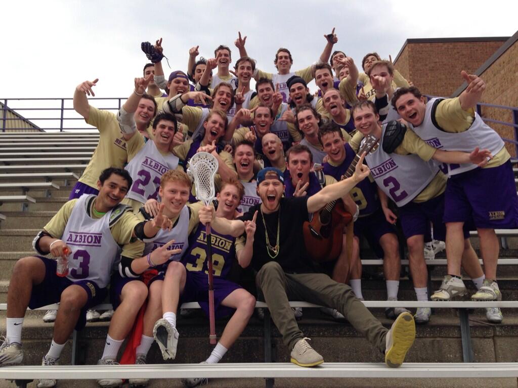 Mike Posner with Albion College Britons Men's Lacrosse Team in Albion, MI 4/21/14
Twitter @D_Neal11
