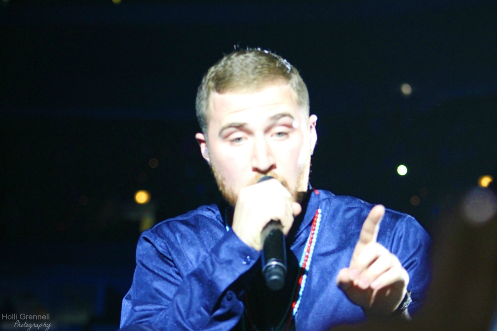 Mike Posner performing on the Believe Tour in Chicago, IL 7/9/13
Photo by Holli Grennell
twitter.com/hollixo
