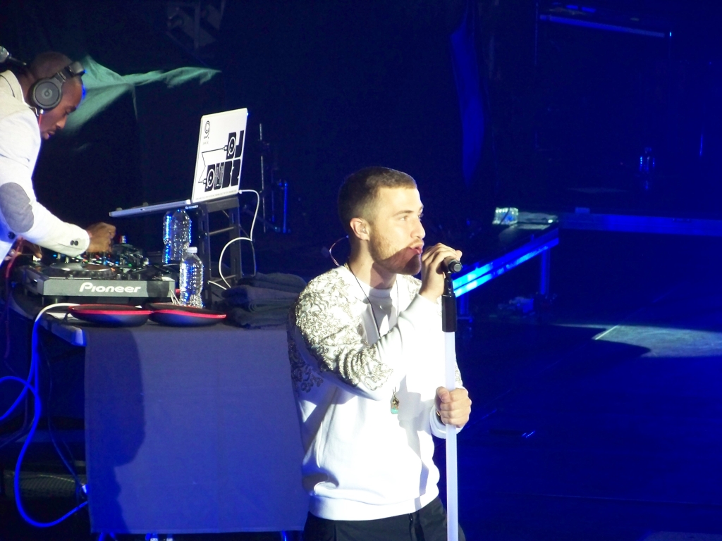 Mike Posner and DJ Dubz performing on the Believe Tour in Dallas, TX 7/3/13
Photo by Christina
MikePosner.net

