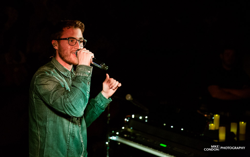 Mike Posner performing on his Unplugged Tour at House Of Blues in Boston, MA 4/1/14
Photo credit: Mike Condon
condonphotography.com
