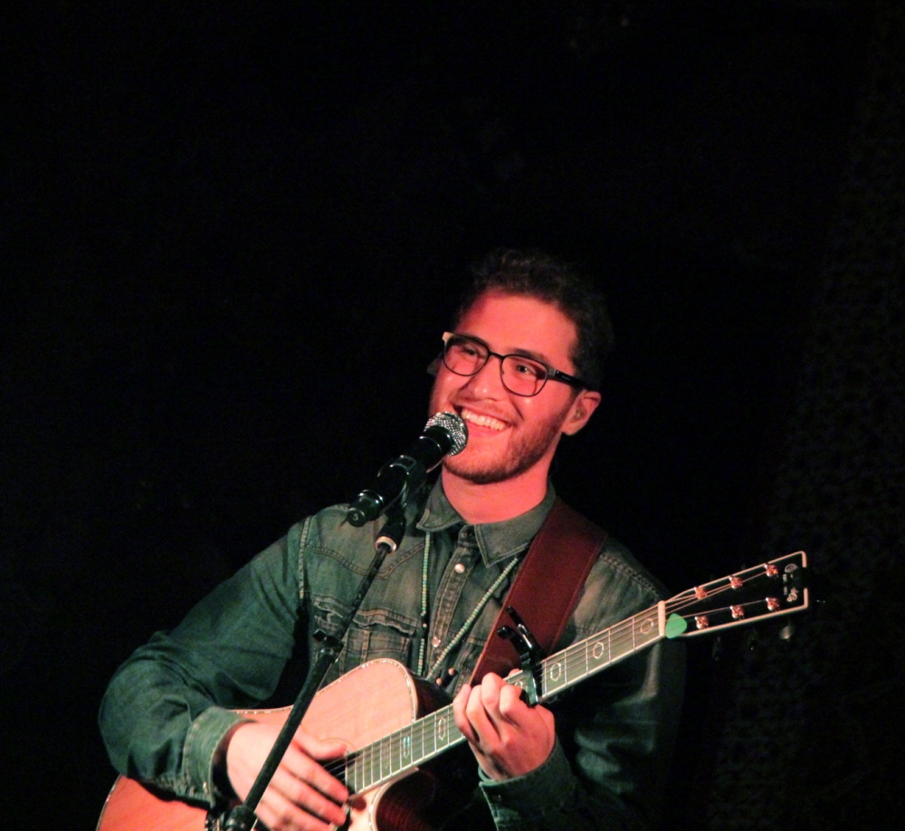 Mike Posner performing on his Unplugged Tour at House Of Blues in Boston, MA 4/1/14
Photo credit: Stefan Petrella
coast933.com
