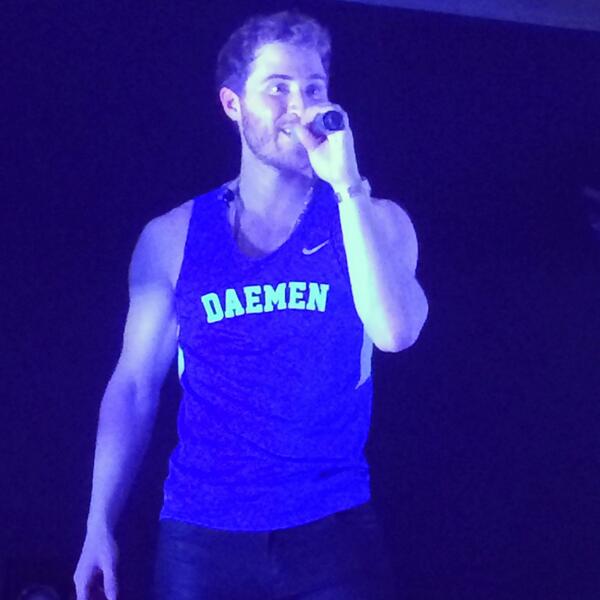 Mike Posner performing at Daemen College's Springfest 2014 in Amherst, NY 4/26/14
Twitter @Court_McCloskey
