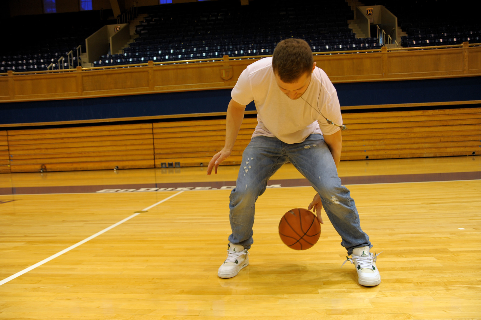 Mike Posner playing basketball at Cameron Indoor Stadium at Duke University 8/13/13
Photo by dukeblueplanet.com
