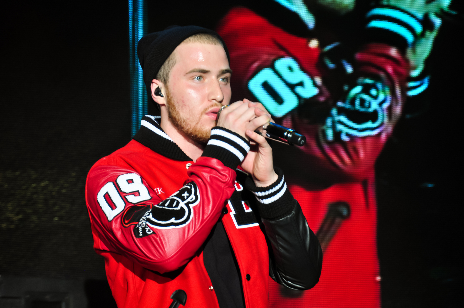 Mike Posner performing at Glorietta in Makati City, Philippines 12/9/11
Photo by Leon Gabriel
