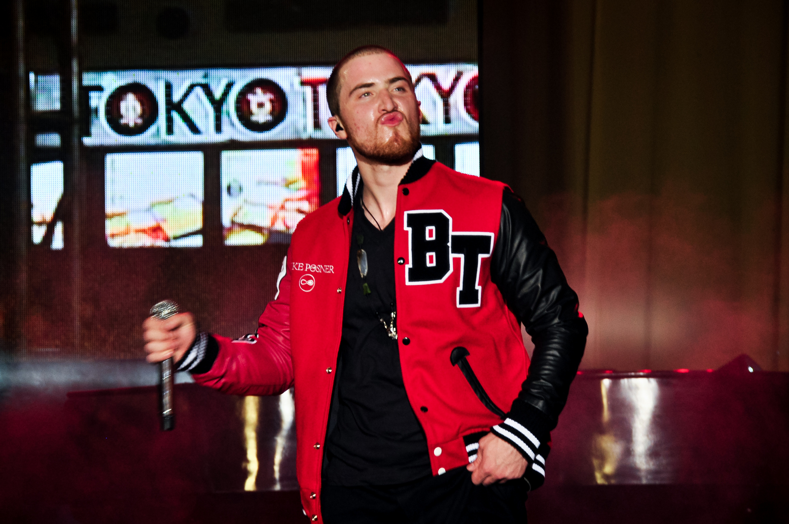 Mike Posner performing at TriNoma in Quezon City, Philippines 12/8/11
Photo by Leon Gabriel
