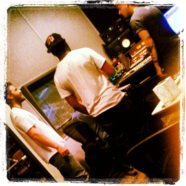 Mike Posner, Mason "MdL" Levy, Jerrol "Boogie" Wizzard, and Mat "Blackbear" Musto in the studio 10/6/13
Instagram @tabarifrancis

