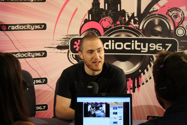 Mike Posner - Radio City Live 2011 - Backstage Interview
