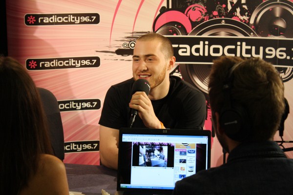 Mike Posner - Radio City Live 2011 - Backstage Interview
