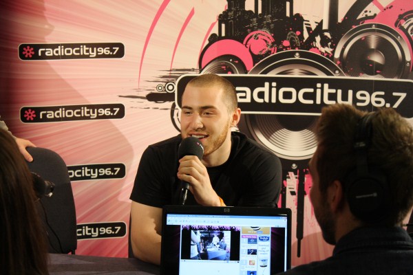 Mike Posner - Radio City Live 2011 - Backstage Interview
