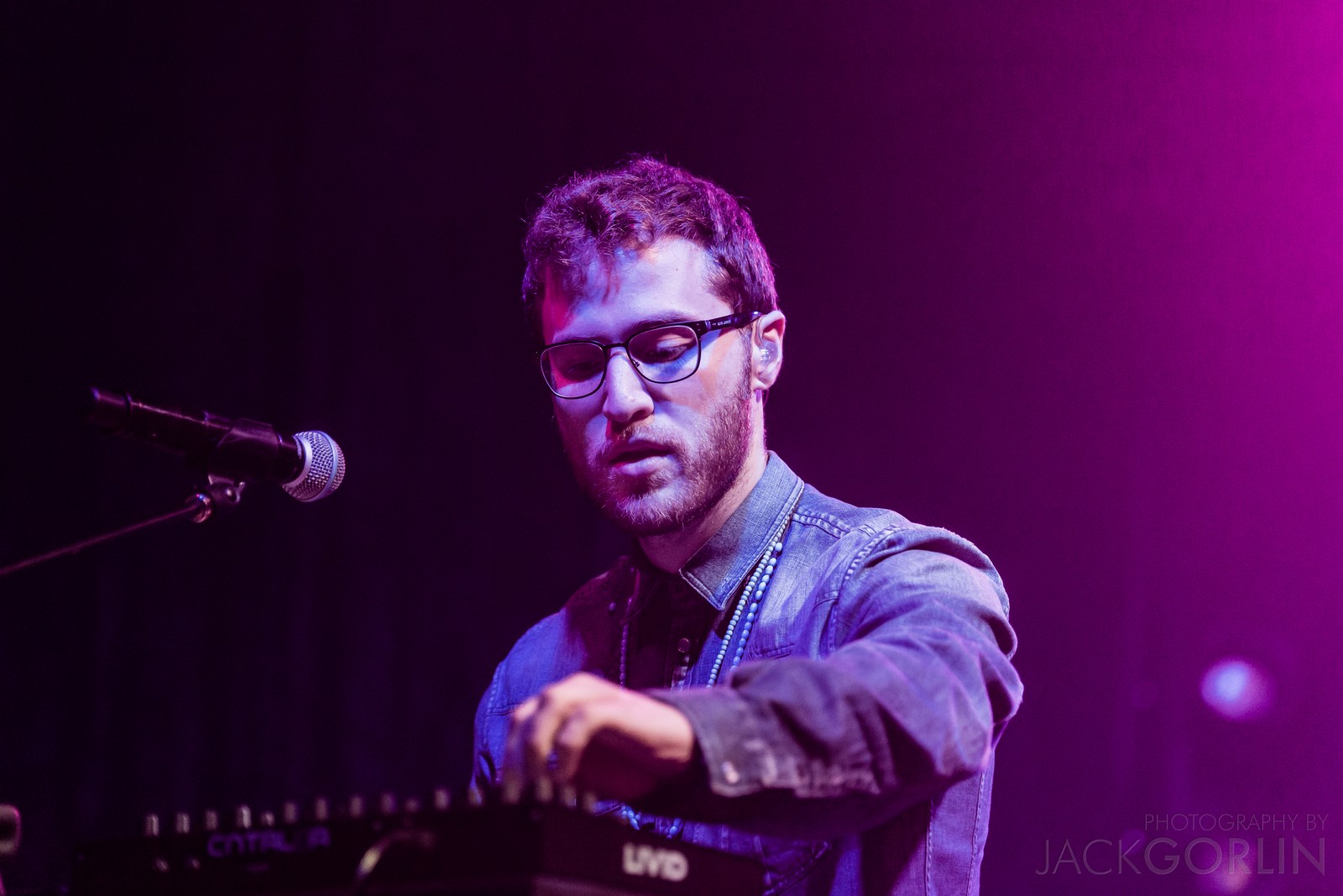 Mike Posner performing on his Unplugged Tour at Rickshaw Stop in San Francisco, CA 4/9/14
Photo credit: Jack Gorlin
www.jackgorlin.com
