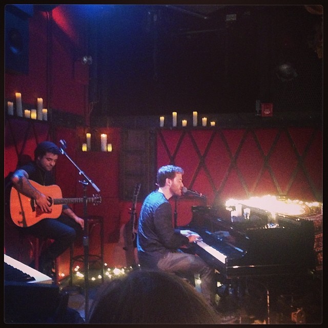 Mike Posner performing on his Unplugged Tour in New York City, NY 4/3/14
Instagram @lightupmyroom
