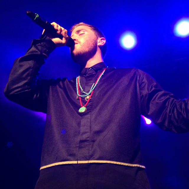 Mike Posner performing at SUNY Old Westbury's Panther Pride Homecoming - Westbury, NY 10/18/13
Instagram @jackierosenking
