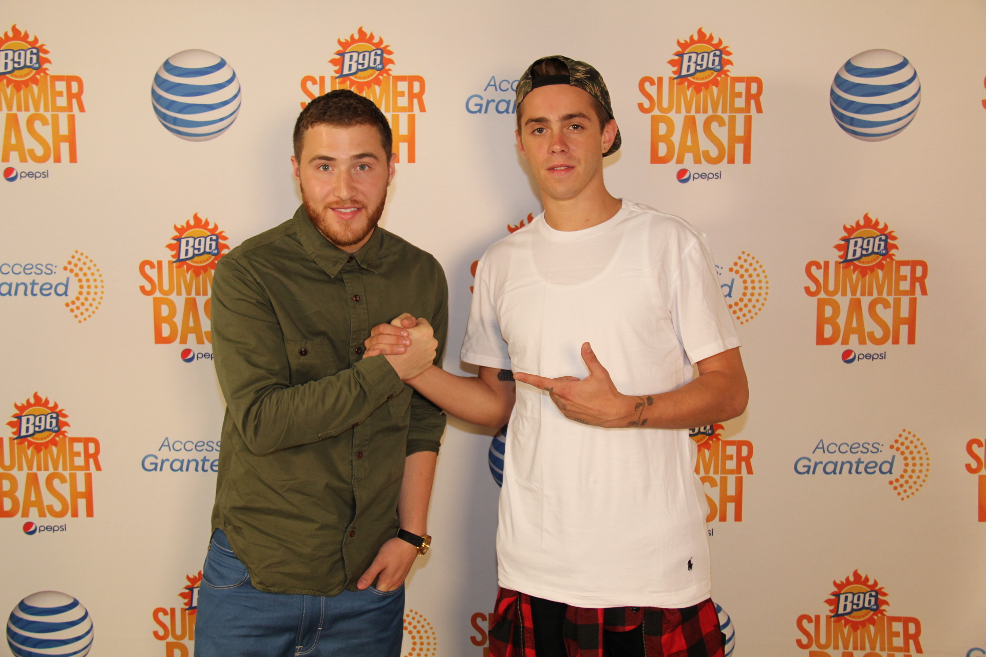 Mike Posner and Sammy Adams backstage at B96 Pepsi SummerBash 6/15/13
Photo by 96.3 FM/GoykPhoto
b96.cbslocal.com
