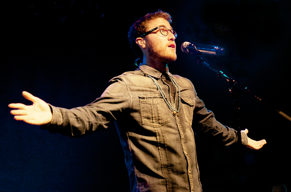 Mike Posner performing at Schubas Tavern on his Unplugged Tour in Chicago, IL 4/7/14
Photo credit: Susie Trcka
susietrcka.com
Tumblr @schubaslincolnhall
