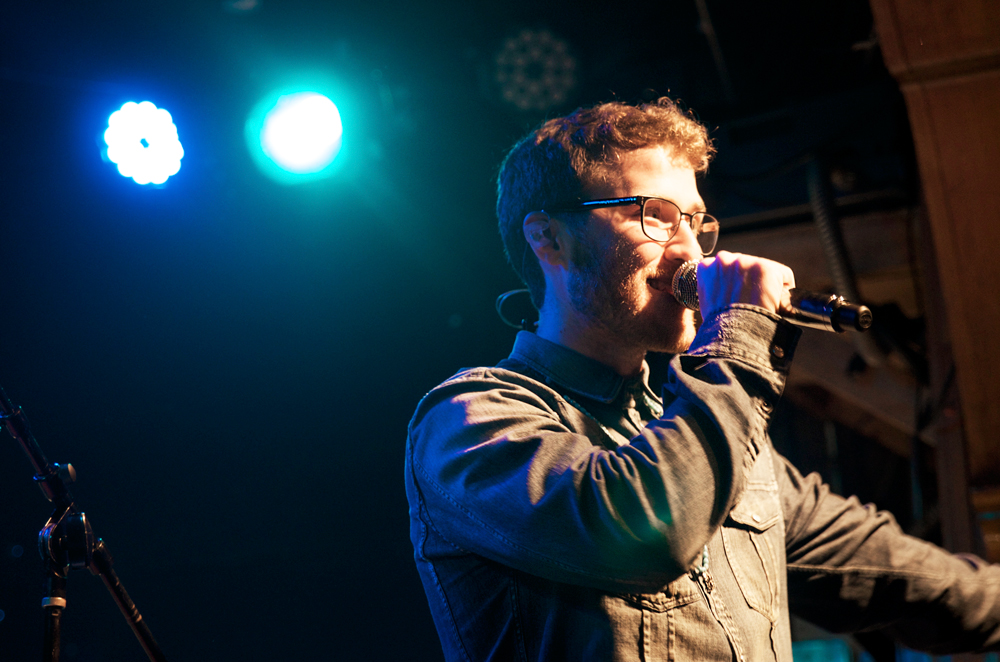 Mike Posner performing at Schubas Tavern on his Unplugged Tour in Chicago, IL 4/7/14
Photo credit: Susie Trcka
susietrcka.com
Tumblr @schubaslincolnhall
