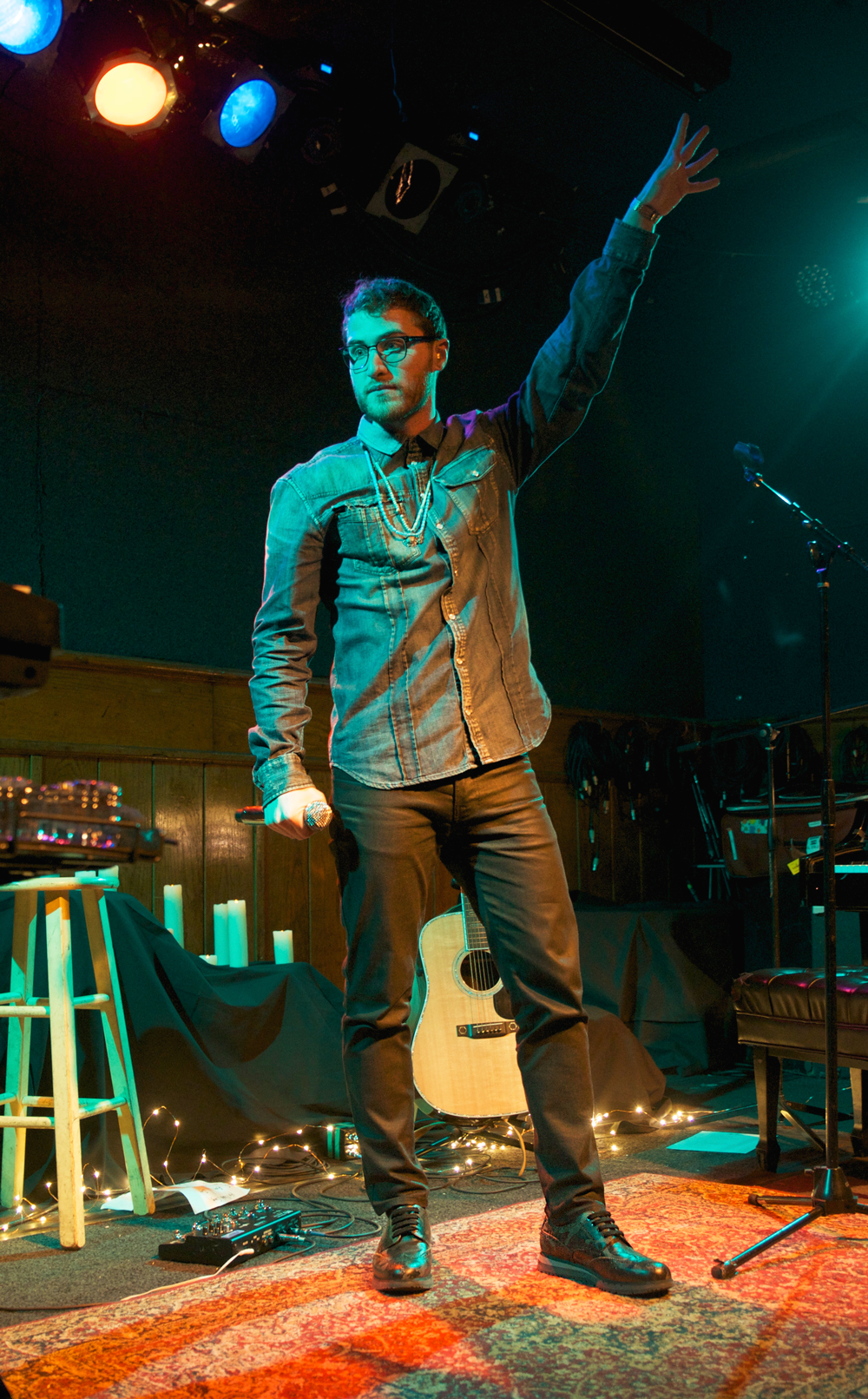 Mike Posner performing at Schubas Tavern on his Unplugged Tour in Chicago, IL 4/7/14
Photo credit: Susie Trcka
susietrcka.com
Tumblr @schubaslincolnhall
