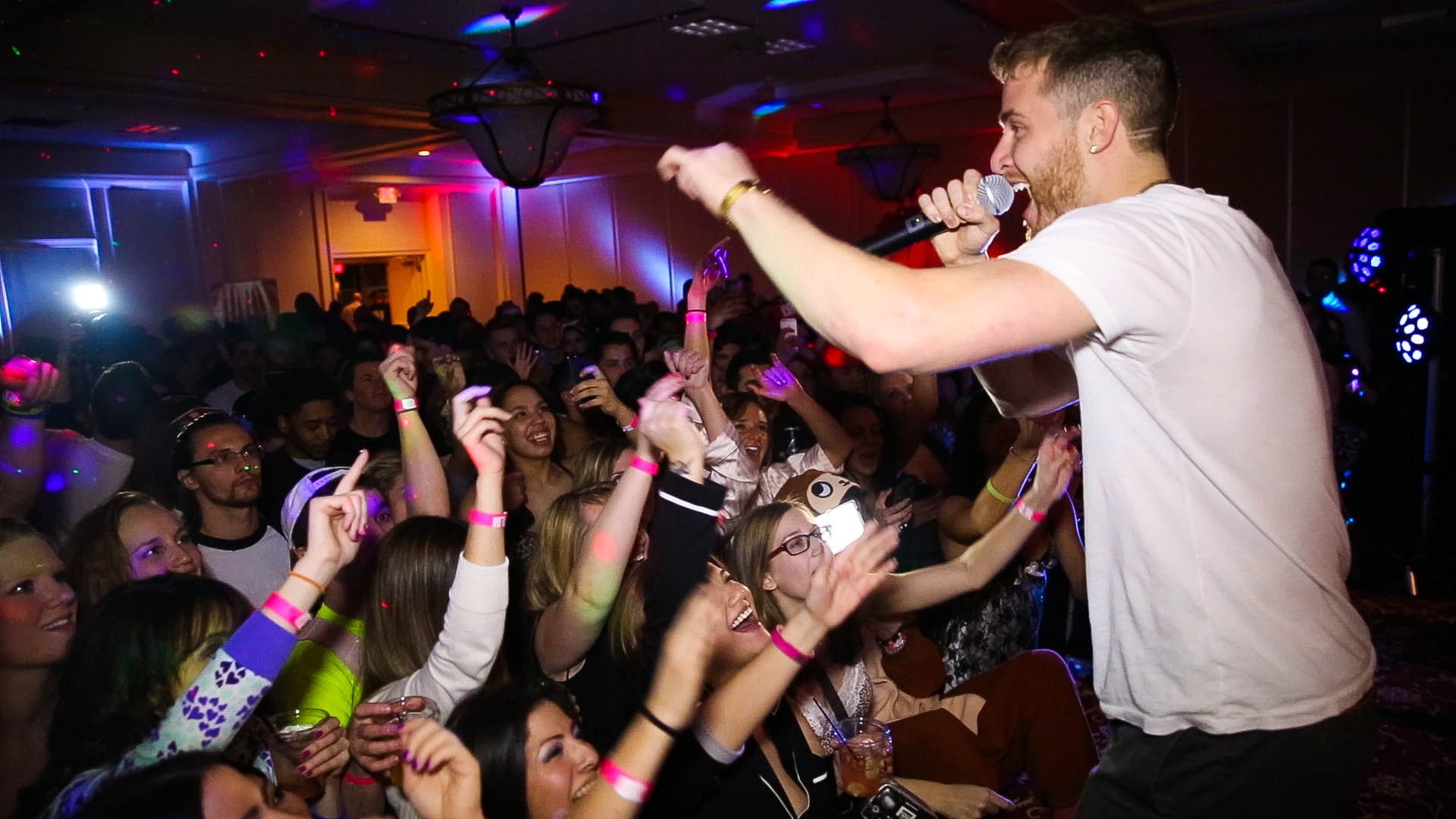 Mike Posner performing at Singles Mingle Pajama Party in Troy, MI 2/7/14
mojointhemorning.com
