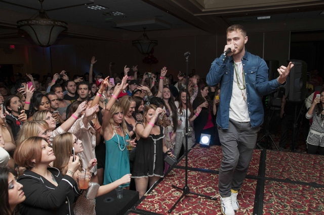 Mike Posner performing at Singles Mingle Pajama Party in Troy, MI 2/7/14
mojointhemorning.com
