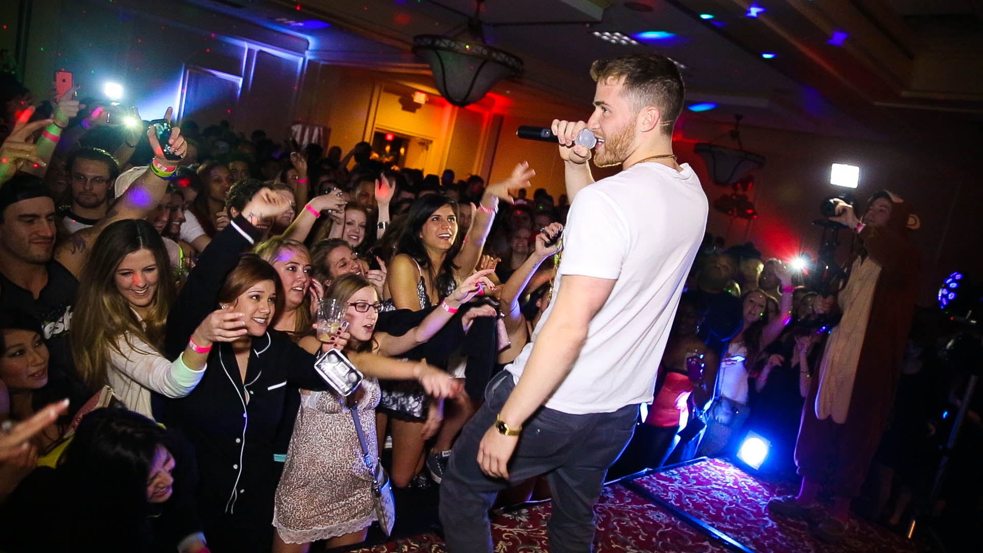 Mike Posner performing at Singles Mingle Pajama Party in Troy, MI 2/7/14
mojointhemorning.com
