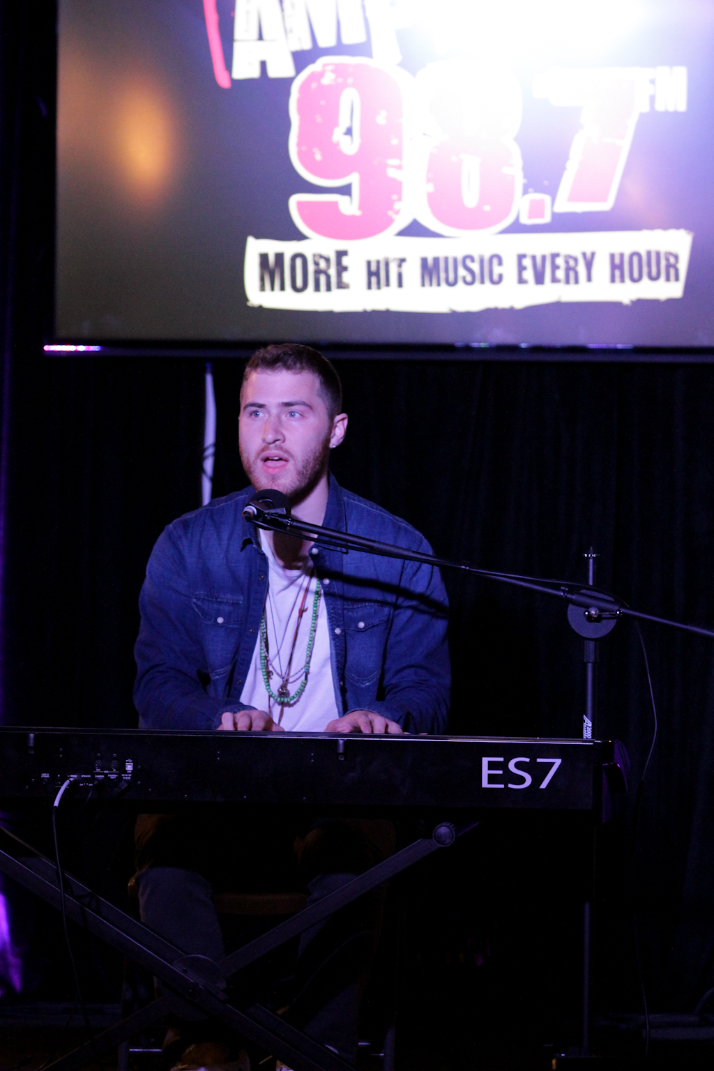 Mike Posner performing at the 98.7 AMP Radio Switch Party - Southfield, MI 2/7/14
987ampradio.cbslocal.com
