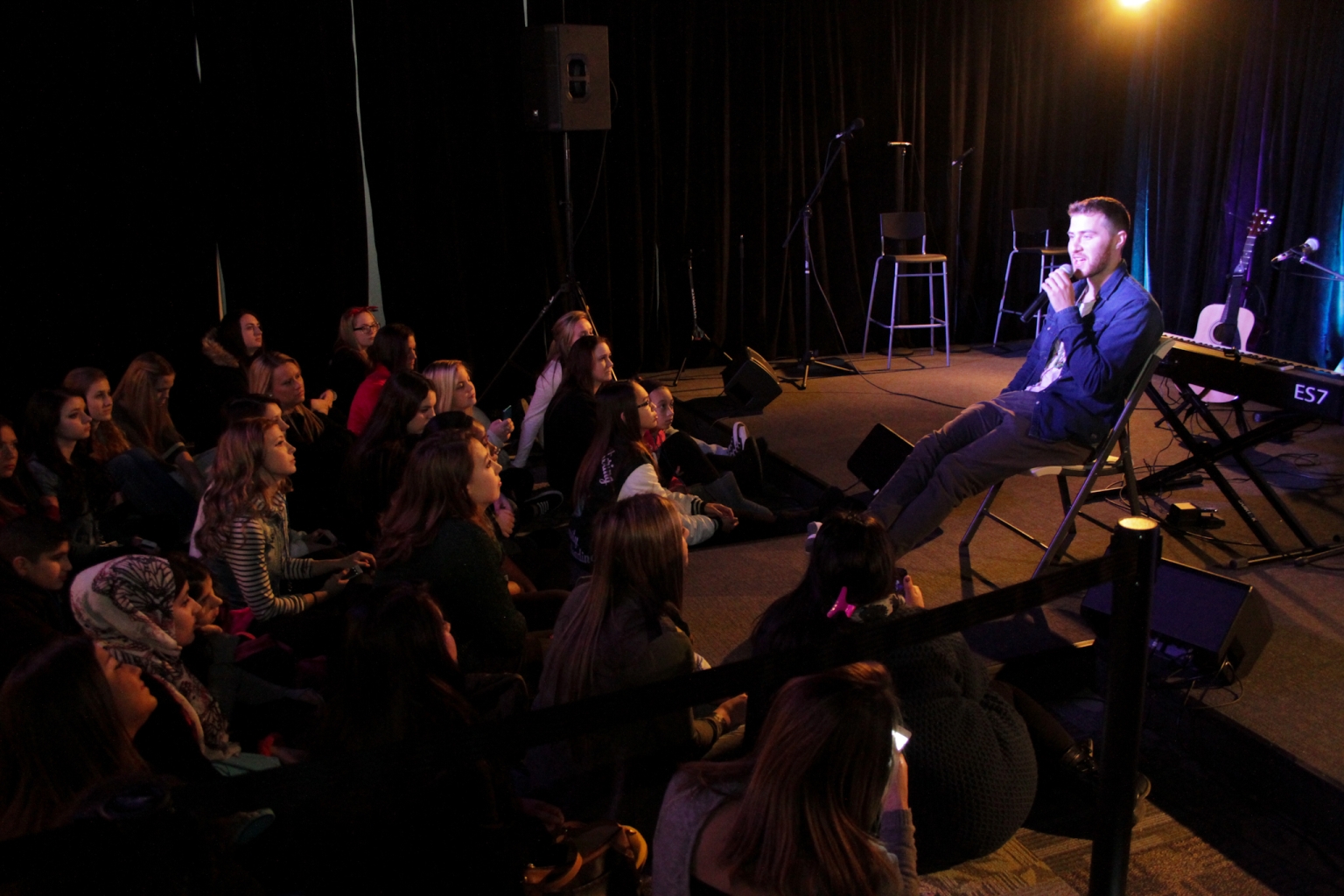 Mike Posner performing at the 98.7 AMP Radio Switch Party - Southfield, MI 2/7/14
987ampradio.cbslocal.com
