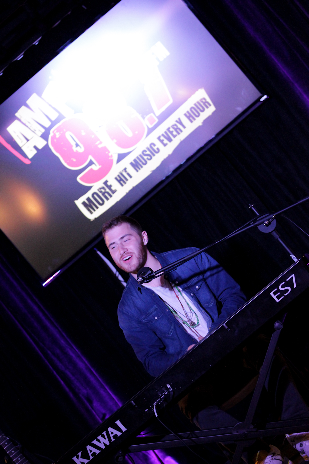 Mike Posner performing at the 98.7 AMP Radio Switch Party - Southfield, MI 2/7/14
987ampradio.cbslocal.com
