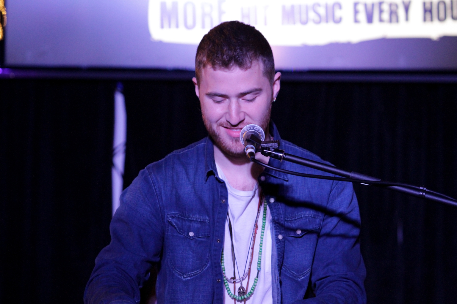 Mike Posner performing at the 98.7 AMP Radio Switch Party - Southfield, MI 2/7/14
987ampradio.cbslocal.com
