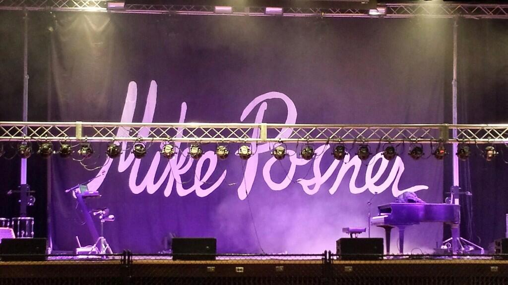 Mike Posner's stage at Thiel College in Greenville, PA 4/25/14
Twitter @thielactivities
