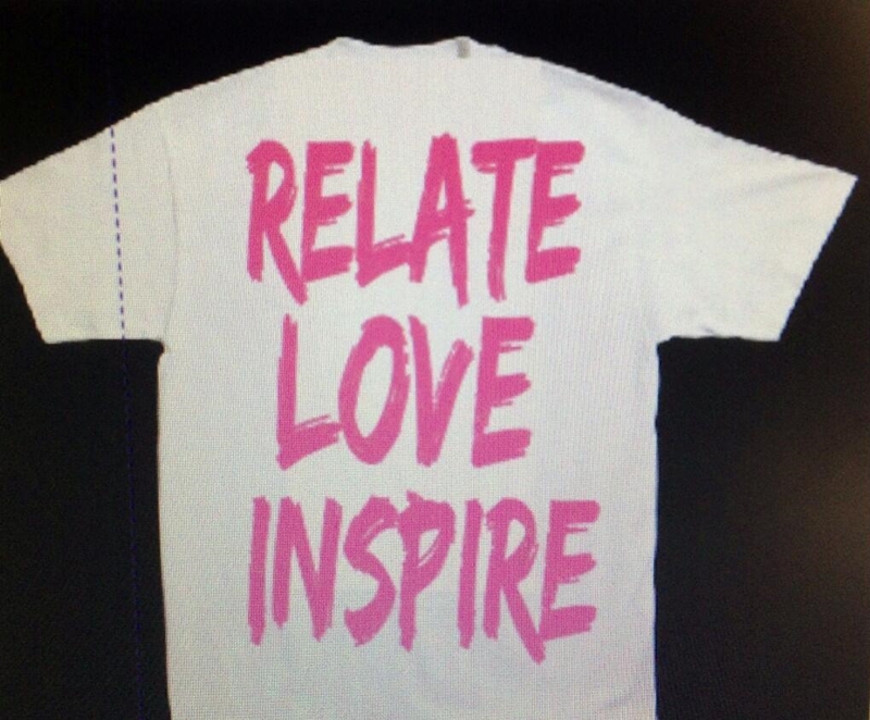 Back of a Thiel College Mike Posner - Relate Love Inspire T-Shirt 4/25/14
Twitter @jurgenRcause
