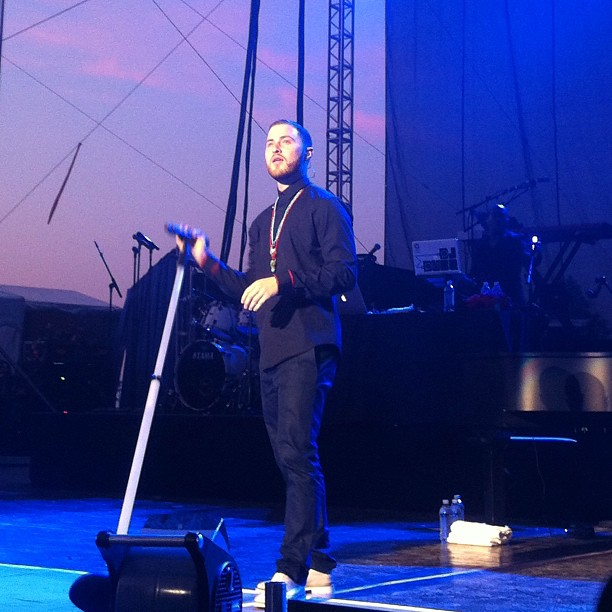 Mike Posner performing on the Warrior Tour in Springfield, IL 8/17/13
Instagram.com @thedashalevkovitch
