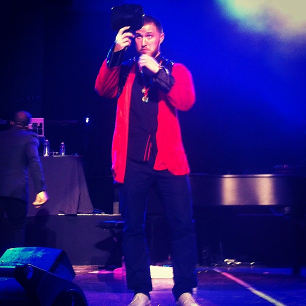 Mike Posner performing on the Warrior Tour in Springfield, IL 8/17/13
Instagram.com @missleiaa
