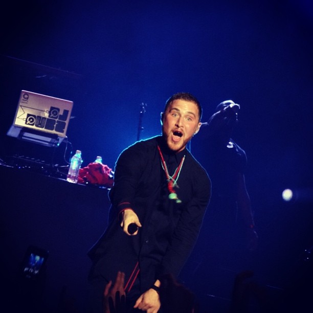 Mike Posner performing on the Warrior Tour in Springfield, IL 8/17/13
Instagram.com @emilybrashear
