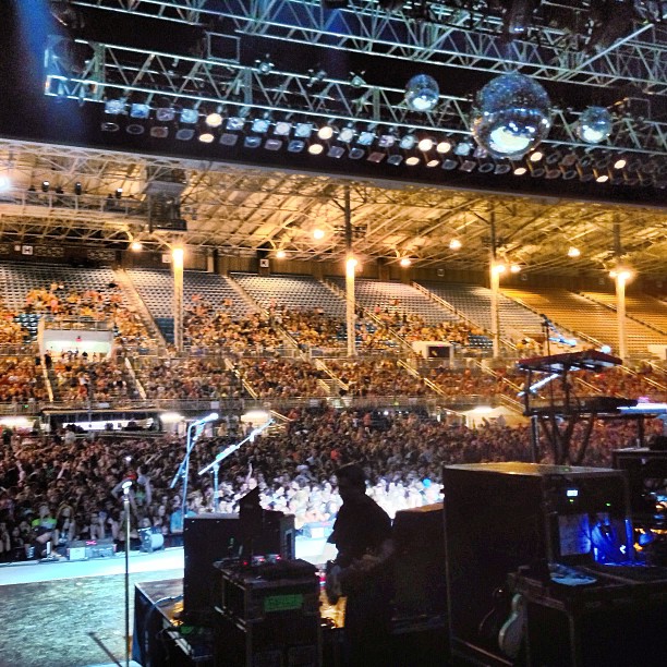 Mike Posner performing on the Warrior Tour in Springfield, IL 8/17/13
Photo by Greg Petersen
instagram.com/gregorypetersen
