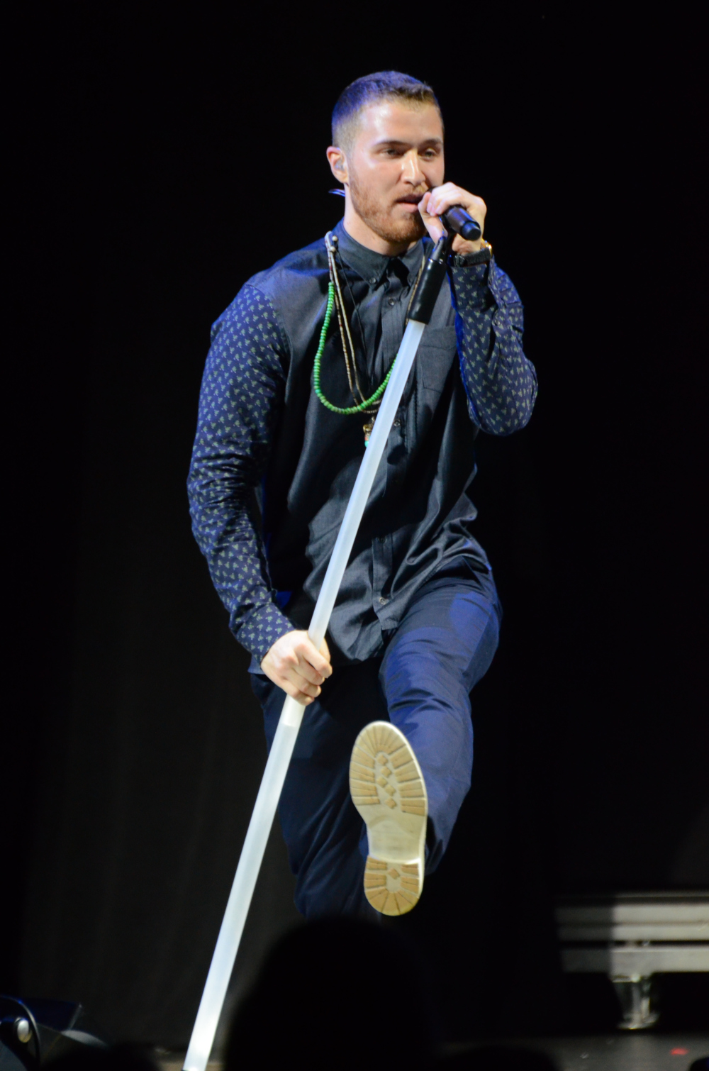 Mike Posner performing on the Warrior Tour in Vienna, VA 8/12/13
947freshfm.cbslocal.com
