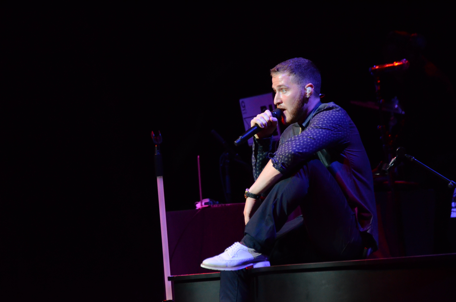 Mike Posner performing on the Warrior Tour in Vienna, VA 8/12/13
947freshfm.cbslocal.com
