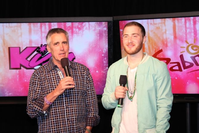 Kiss 108's Billy Costa interviews Mike Posner backstage at Kiss Concert 2013
Photo by kiss108.com
