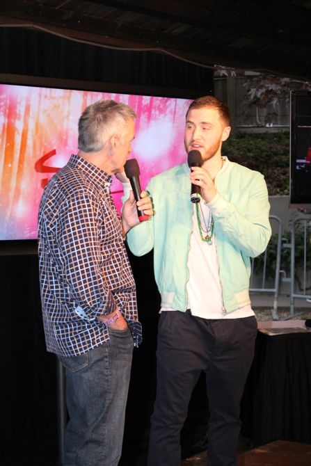 Kiss 108's Billy Costa interviews Mike Posner backstage at Kiss Concert 2013
Photo by kiss108.com
